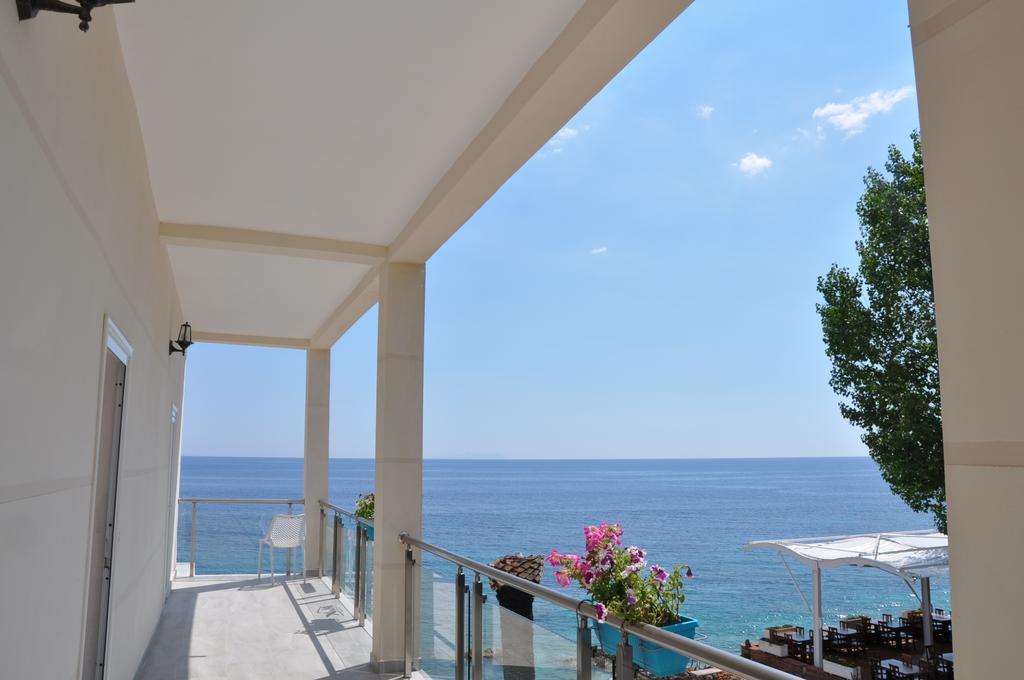 Guesthouse Riviera "Xh&M" Dhërmi Exteriér fotografie